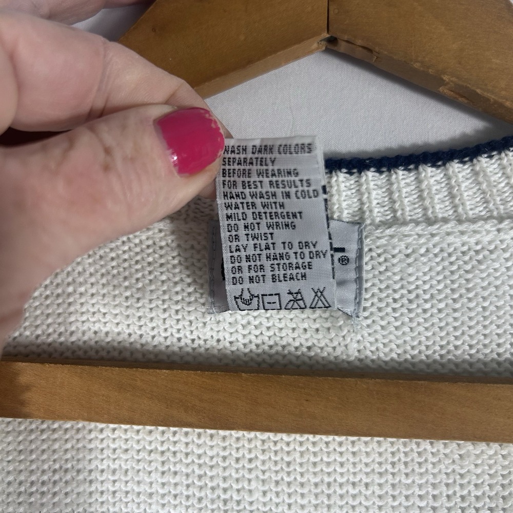 Vintage Knit Sweater Vest Size L Grandmacore White Button Up Cottagecore Teacher - Picture 6 of 8
